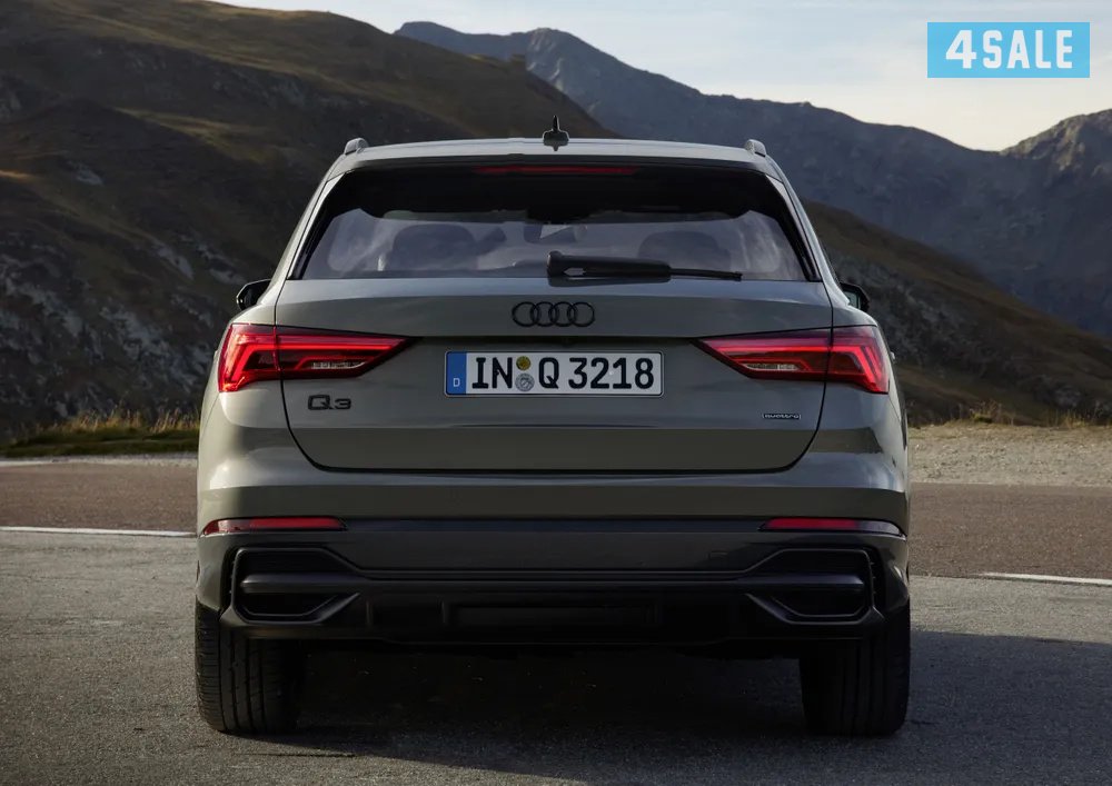 Audi Q33