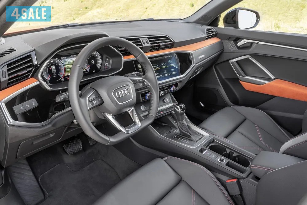 Audi Q34