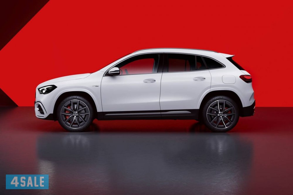 Mercedes-AMG GLA 35 4MATIC3