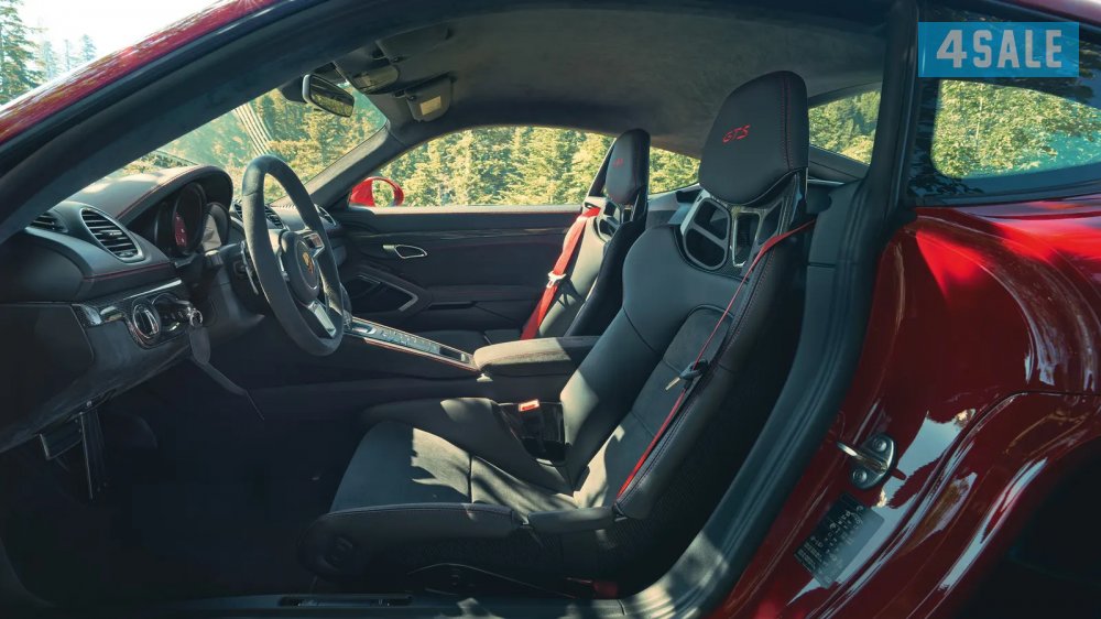 718 Cayman1