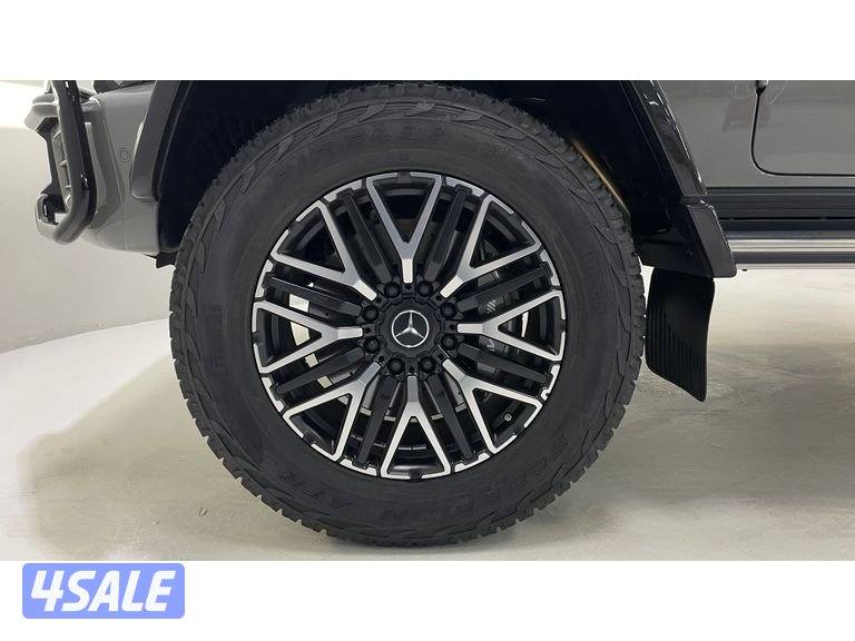 Mercedes-Benz G-Class8