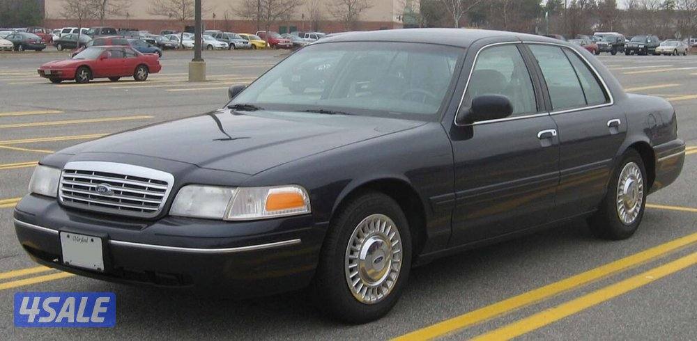 Ford Crown Victoria0